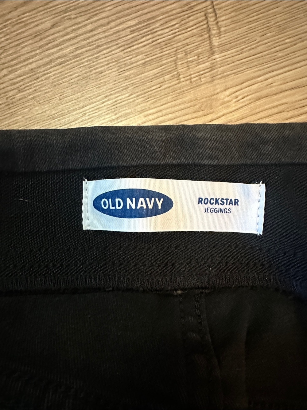 Old Navy Black Stretch Pull-On Jeggings - Picture 2 of 2